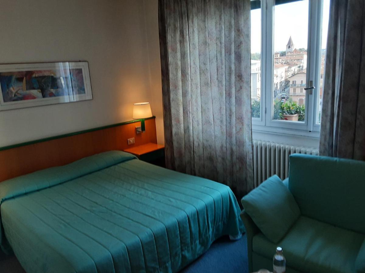Hotel Ramoverde Borgomanero Ngoại thất bức ảnh