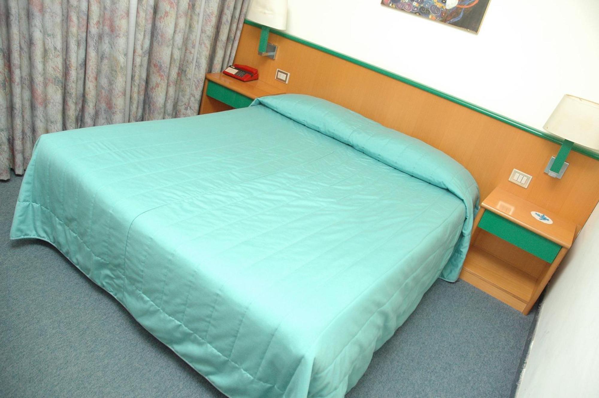 Hotel Ramoverde Borgomanero Ngoại thất bức ảnh
